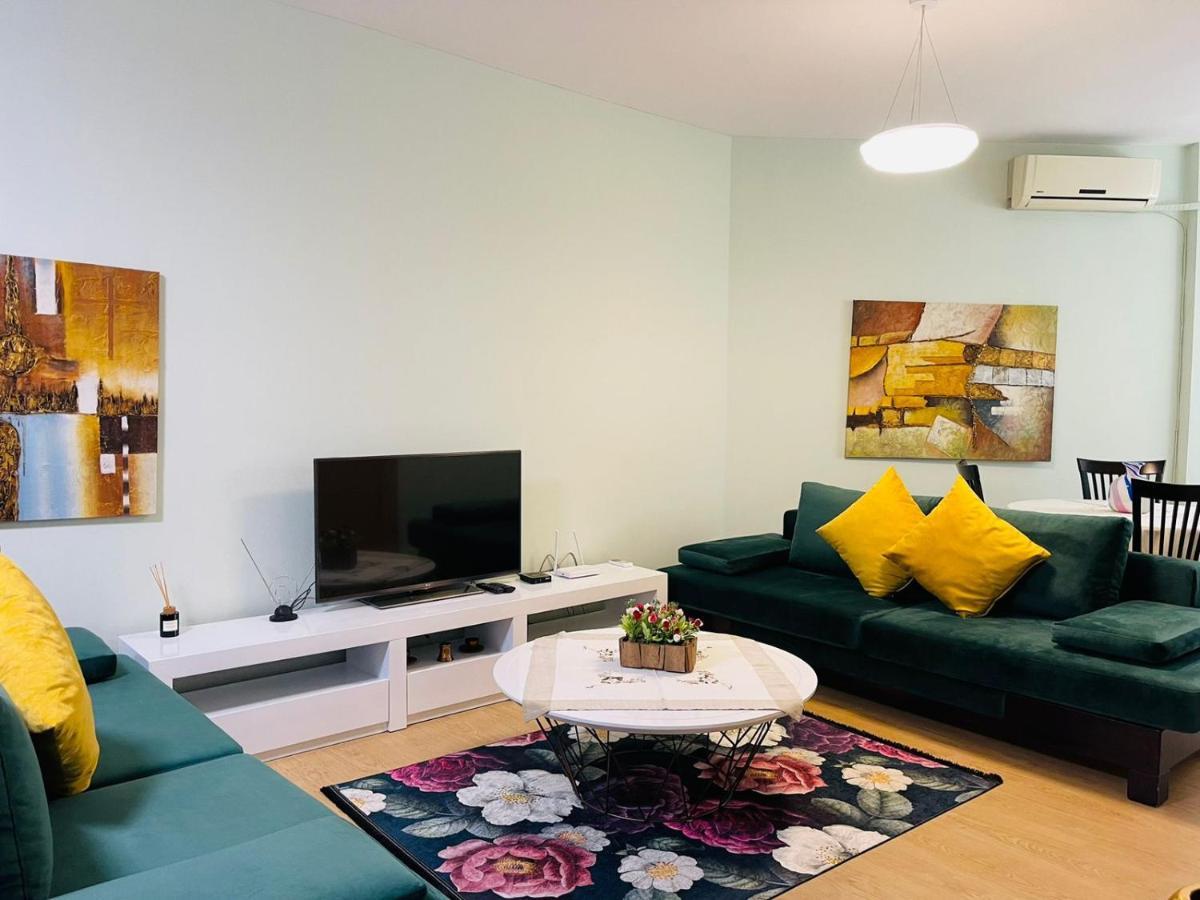 New Apartment In Center Of Tirana Exterior photo